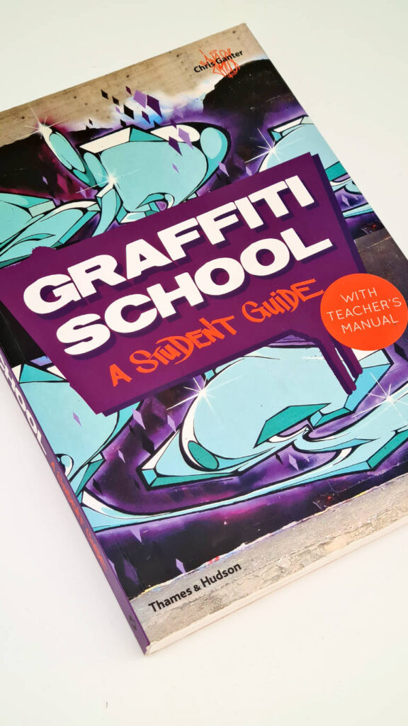 Photo of the book Graffiti school 